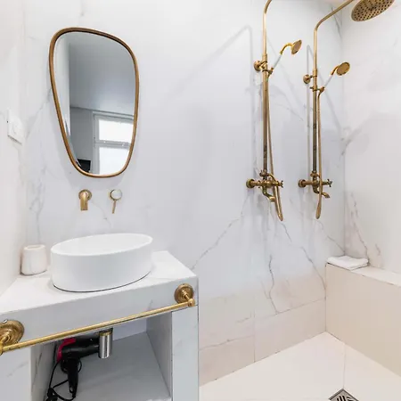 Lumineux Et Moderne Proche Du Metro - 2p *